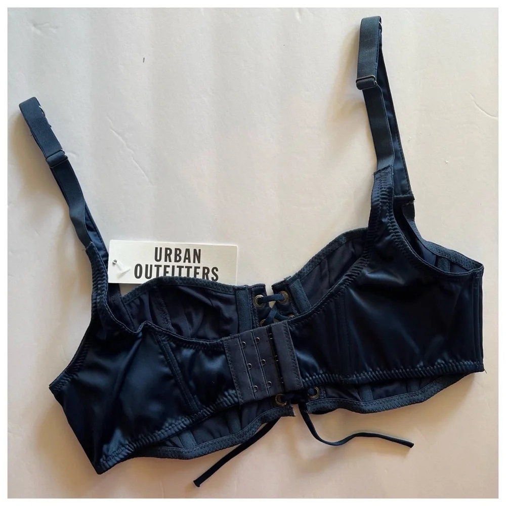 Urban Outfitters Out From Under Eden Lace-Up Bustier - Picture 5 of 8